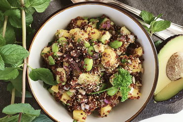 Sommerlicher Quinoa-Salat mit Edamame
