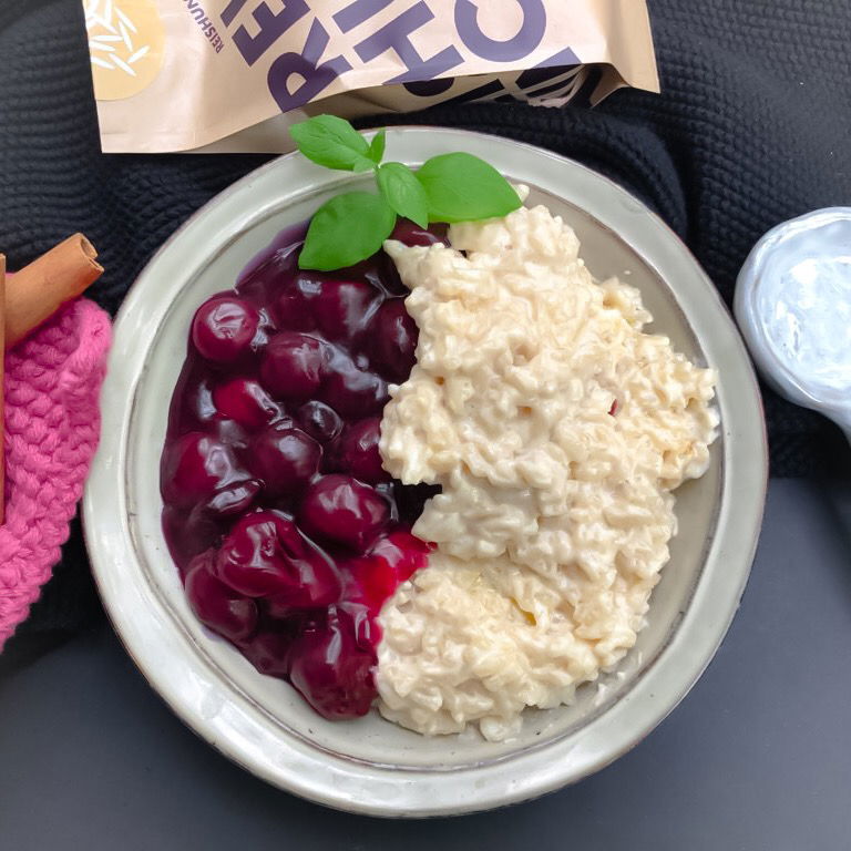 Kokosmilchreis mit Kirschen