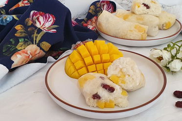 Fruchtige Sommerrollen mit Milchreis