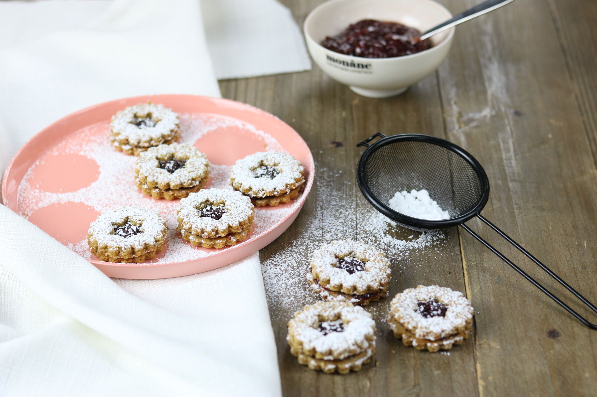 Gesunde Spitzbuben mit Vollkorn Reismehl und Reissirup Gesunde Spitzbuben mit Vollkorn Reismehl und Reissirup