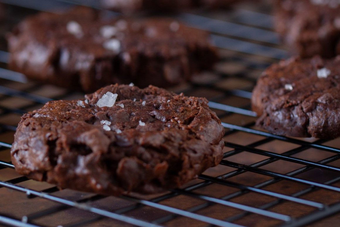 Glutenfreie Schokoladen-Cookies aus Reismehl Glutenfreie Schokoladen-Cookies aus Reismehl