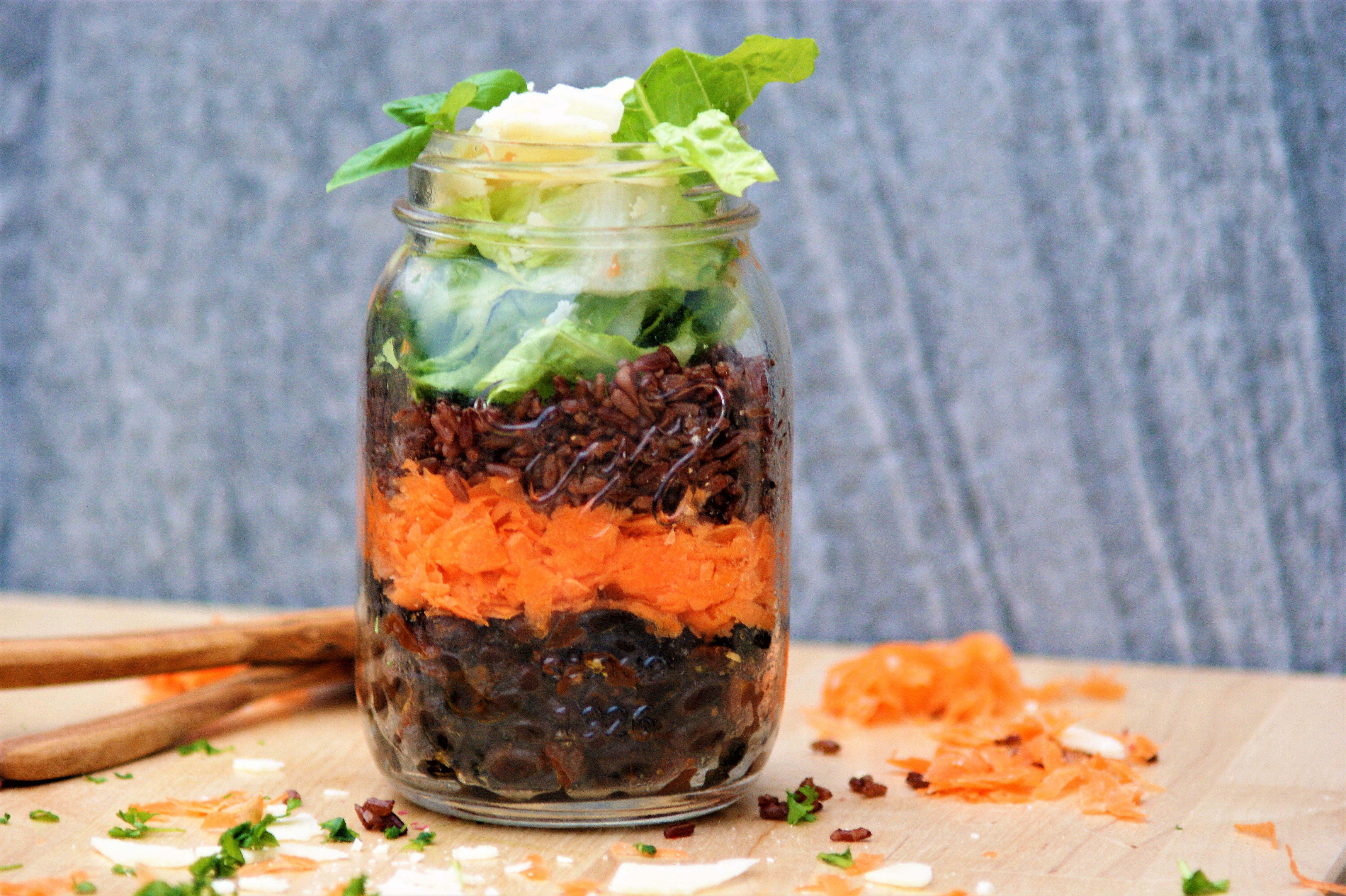 Mediterraner Bohnensalat mit Rotem Reis und Schwarzen Bohnen