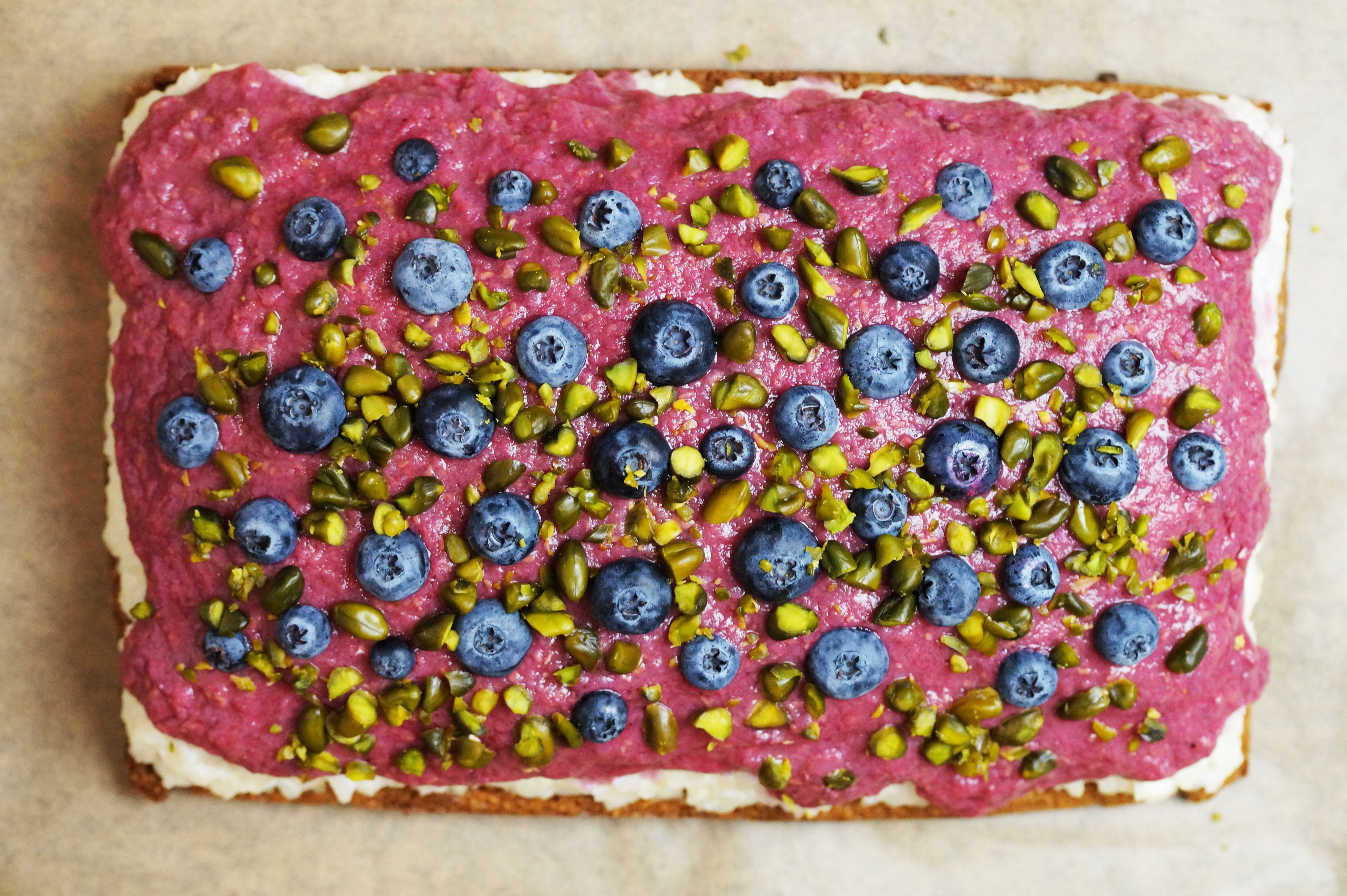 Milchreiskuchen mit Himbeeren