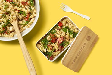 Nudelsalat mit Tomaten