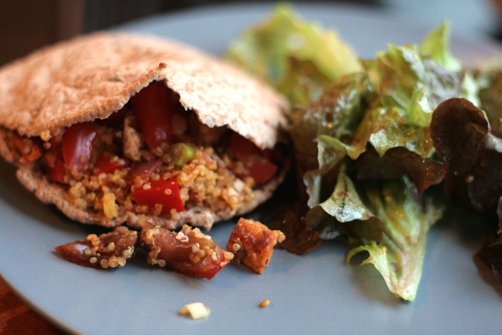Pitataschen mit würziger Quinoa-Füllung