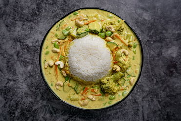 Veganes Gelbes Gemüse Curry mit Basmati Reis