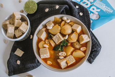 Veganes Massaman Curry mit Basmati Reis