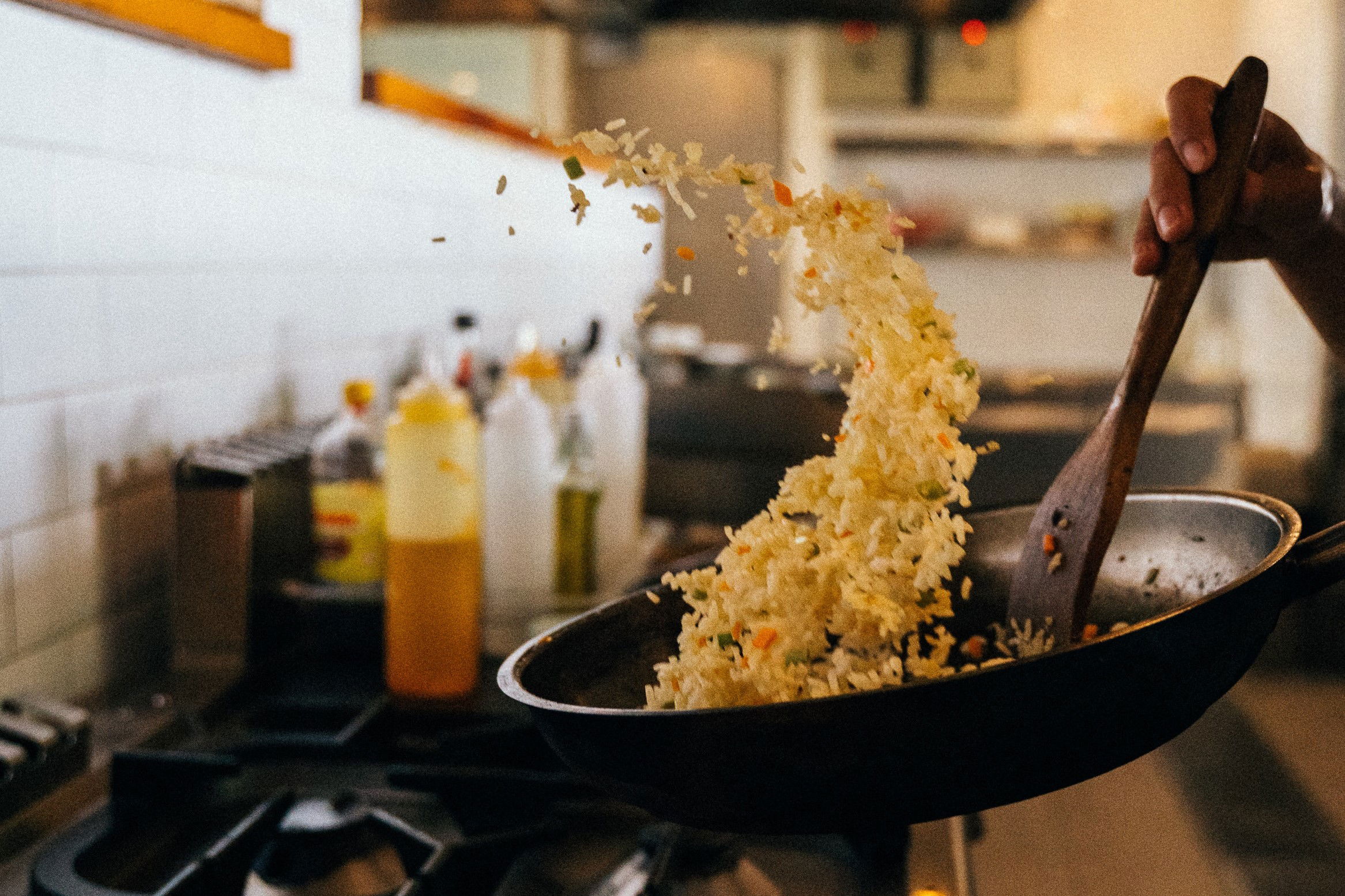 Wie Viel Kalorien Haben 100 G Reis Kalorien von 100 g gekochtem Reis | REISHUNGER